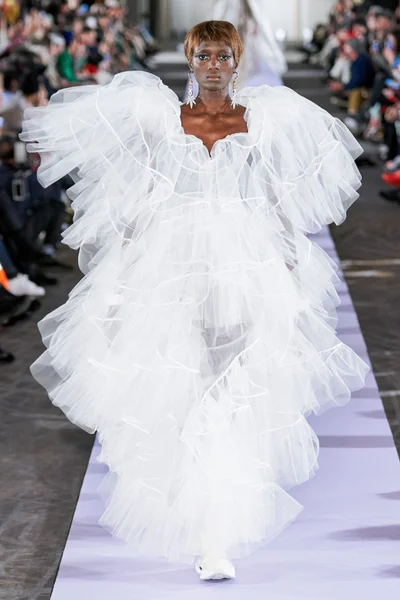 Look 50